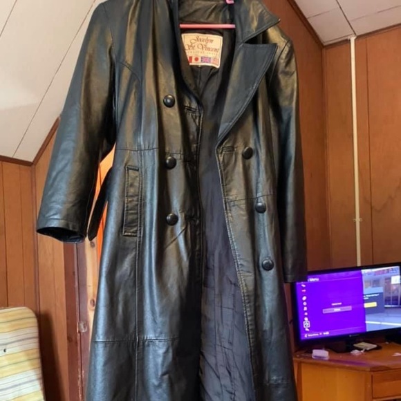 REAL LEATHER COAT - Picture 1 of 2